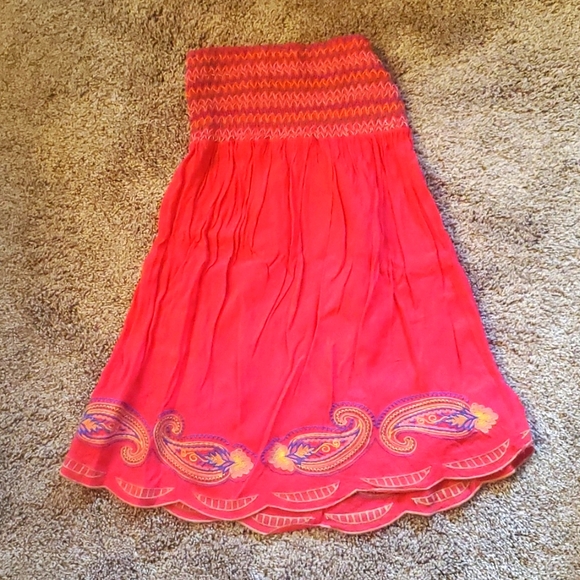 Dress - Picture 2 of 3